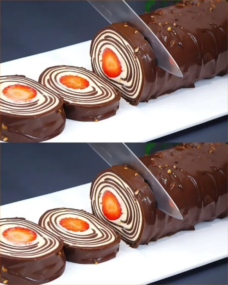 Bezpečná čokoládovo-jahodová torta s jahodami a čokoládovou polevou