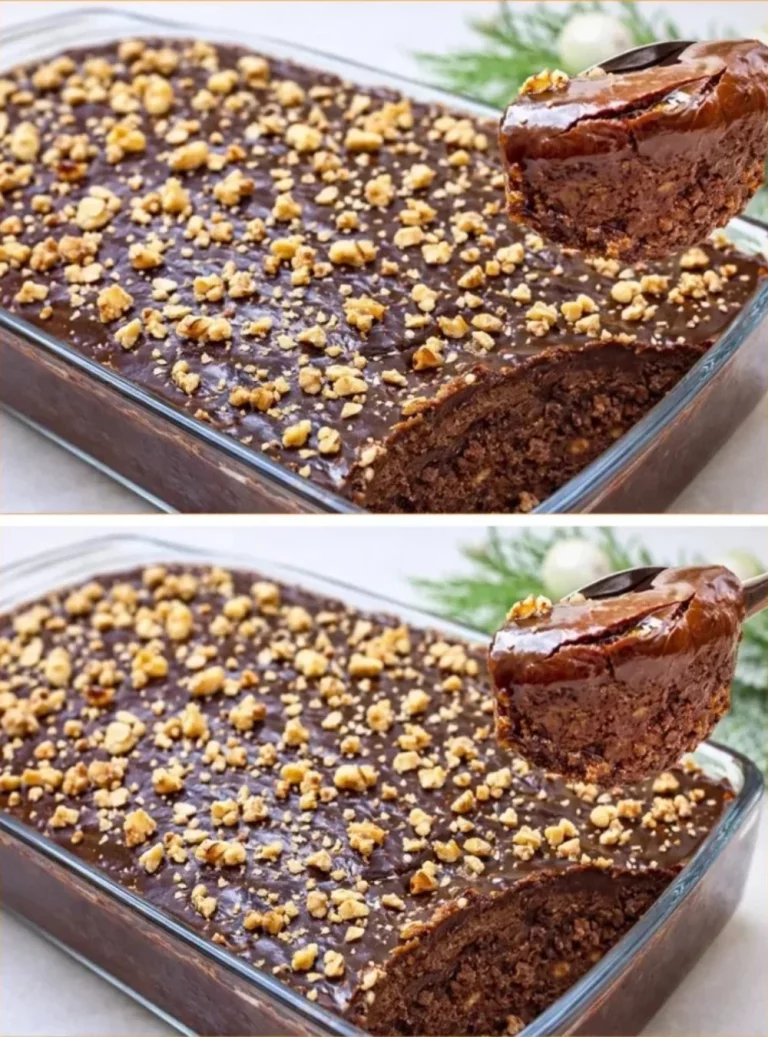 Zdravé nepečené brownies na tanieri so zdobením