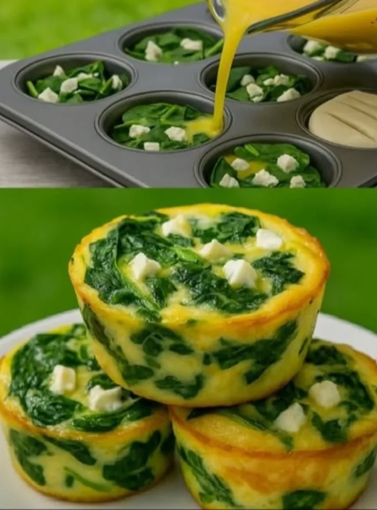 Špenátové a feta vaječné muffiny pripravené na servírovanie