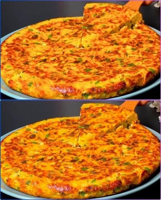 Miska kapusty s cibuľou, chutné vegetariánske jedlo
